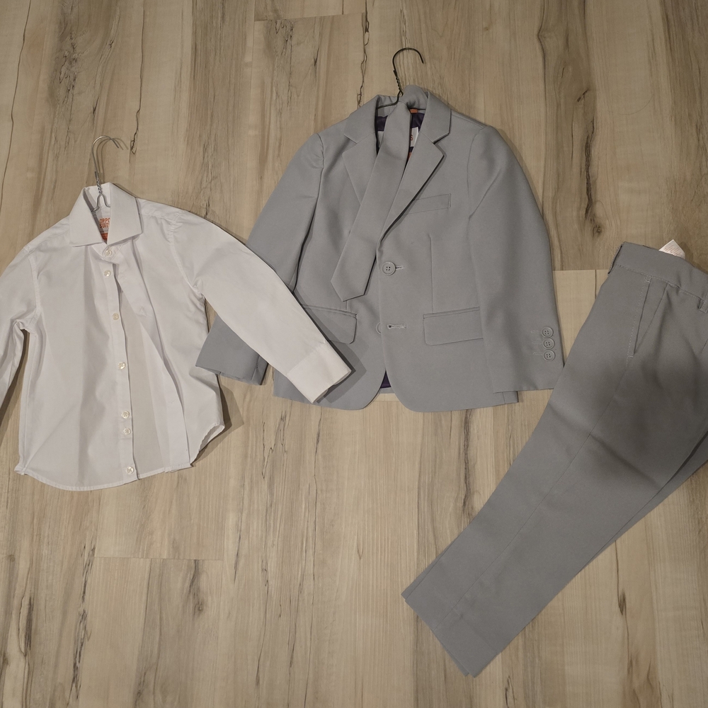 OppoSuits Light Gray Suit Set with White Shirt